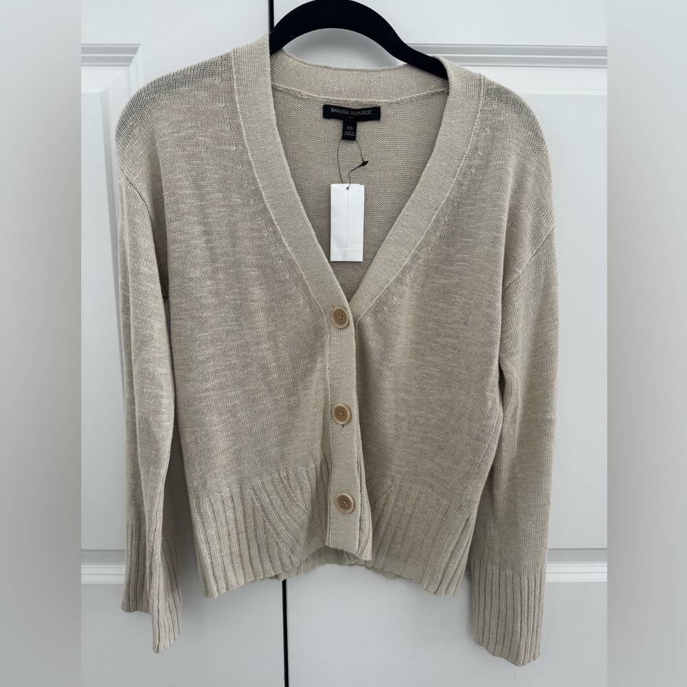 NWT Banana Republic knit cardigan